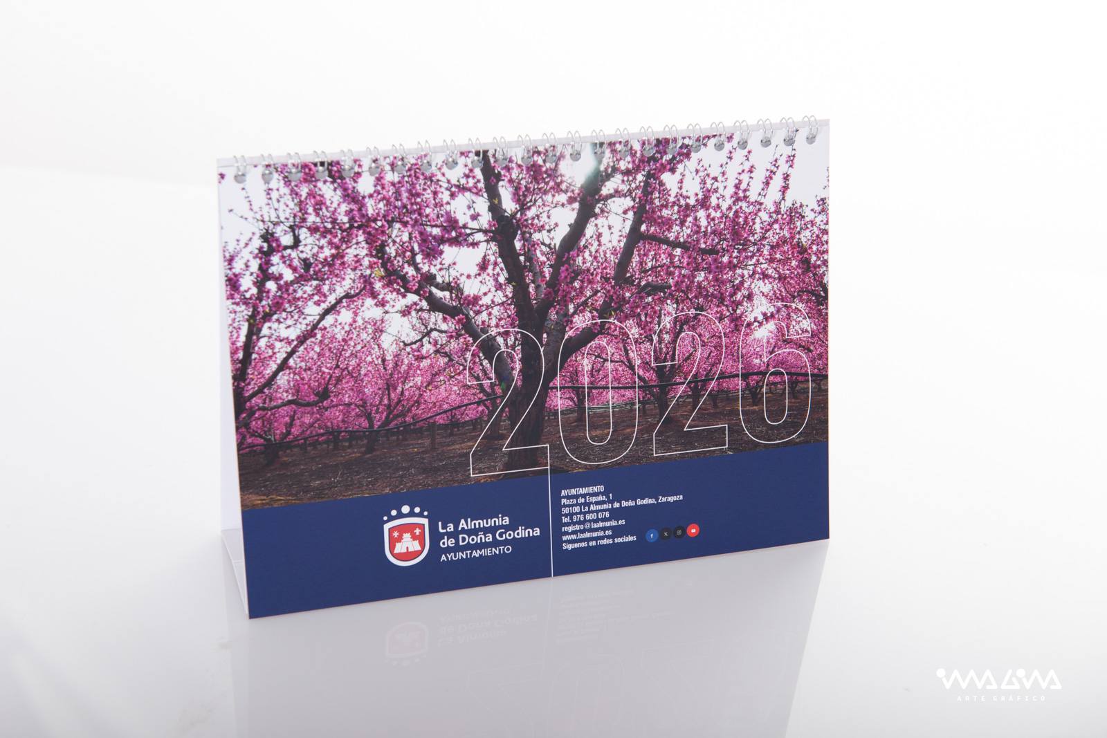 Calendario sobremesa para ayuntamiento de La Almunia 2026 - Diseño Imagina Arte Gráfico